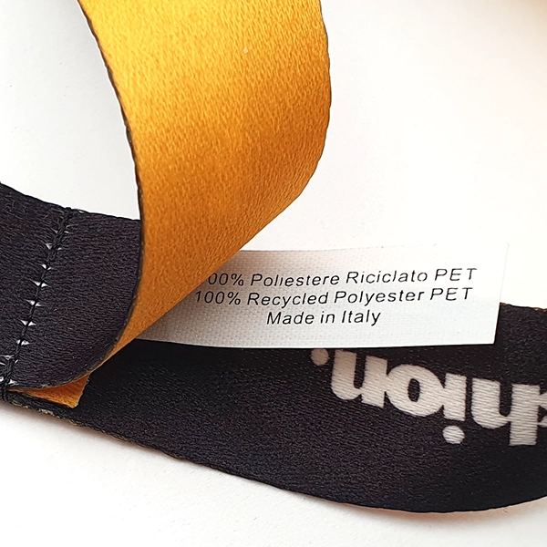 Nastro da collo Ecologico RPET personalizzato Workfashion dettaaglio etichetta